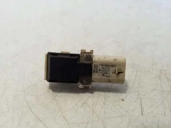 Brandstofdruksensor Ford Kuga II 2020 OEM KJ6A9C052AA image 3