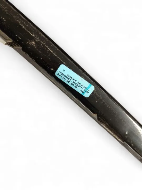 Porsche Cayenne 92A OEM 7P5853996E Oikea Puoli Ikkunalista image 4