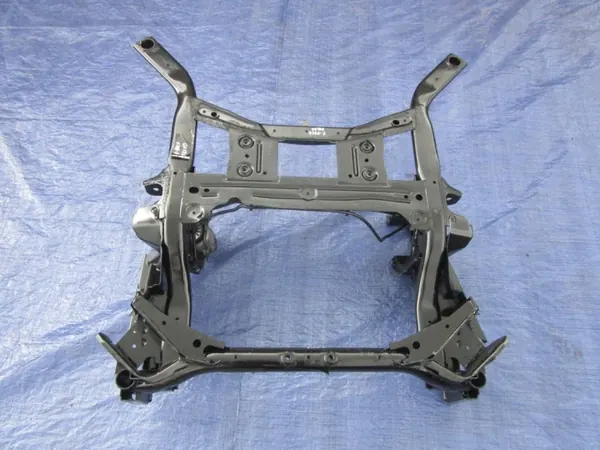 Jaguar F-Pace Etupalkki OEM 4x4OE001567 Käytetty image 8