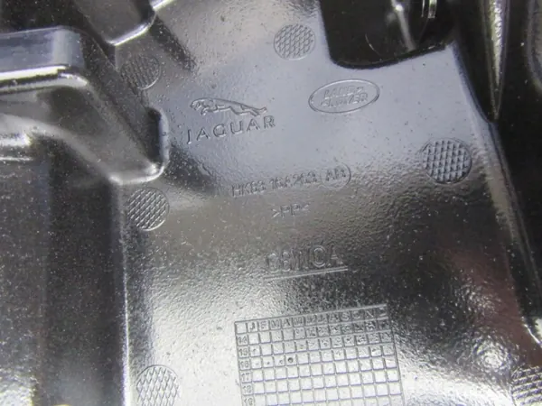 Jaguar F-Pace Etupalkki OEM 4x4OE001567 Käytetty image 9