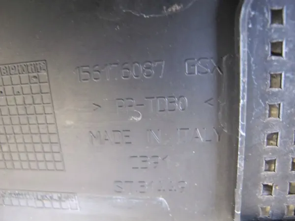 Pare-brise supérieur plastique OEM 156176087 image 7