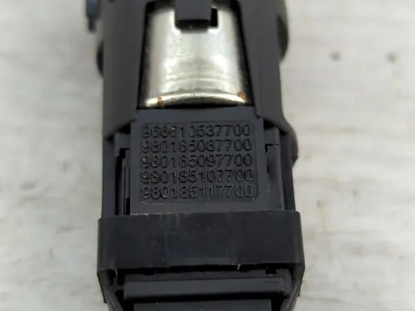 Tomada isqueiro Citroen C4 Picasso OEM 966610537700 image 5