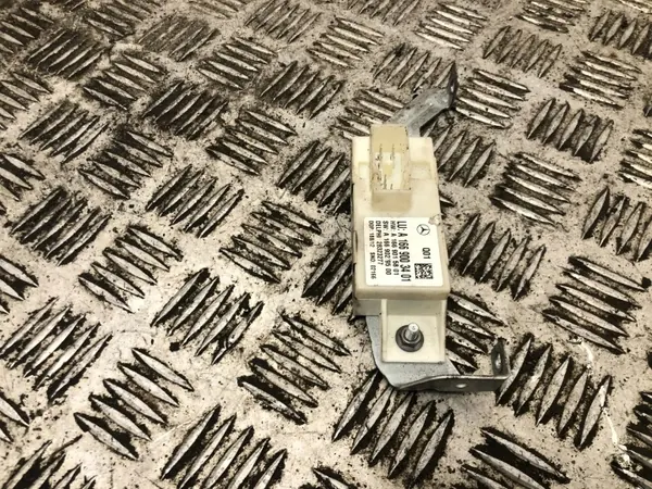 Mercedes-Benz Scheinwerferregler OEM A1669003401 image 5