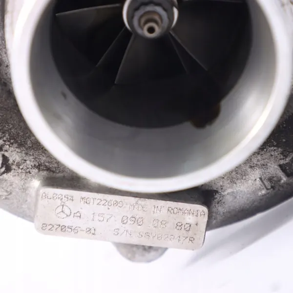 Turbo Droit Mercedes W212 OEM A1570900880 image 4