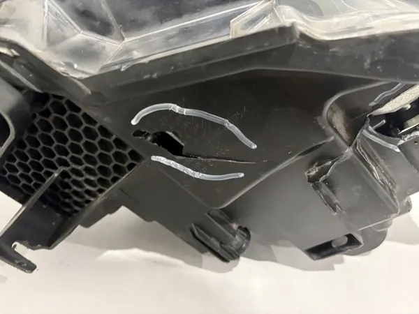 NISSAN QASHQAI J11 VASEN ETULAMPPU LINSI 100-18013 image 9