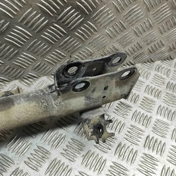 Ammortizzatore anteriore sinistro Toyota RAV 4 (XA50) 2020 OEM image 4