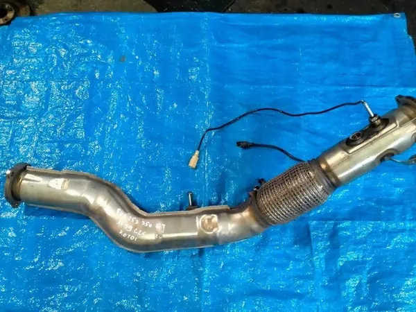 Audi A4 B9 3.0 TDI Uitlaatsensor OEM 8W0253350CJ image 2