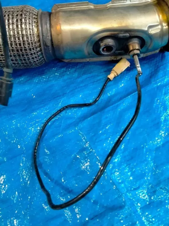 Audi A4 B9 3.0 TDI Uitlaatsensor OEM 8W0253350CJ image 6