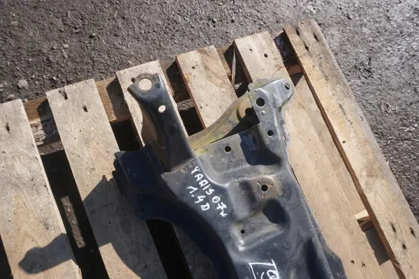 Toyota Yaris II Querlenker OEM TOY36426681 06-11 image 3