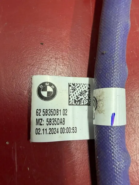 BMW Plusnapakela OEM 5B35DB1 - Käytetty image 3