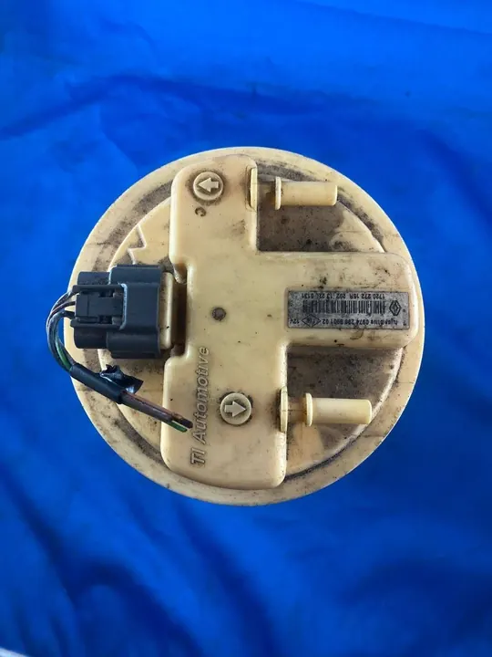 Bomba de combustível Renault OE 172027215R image 3