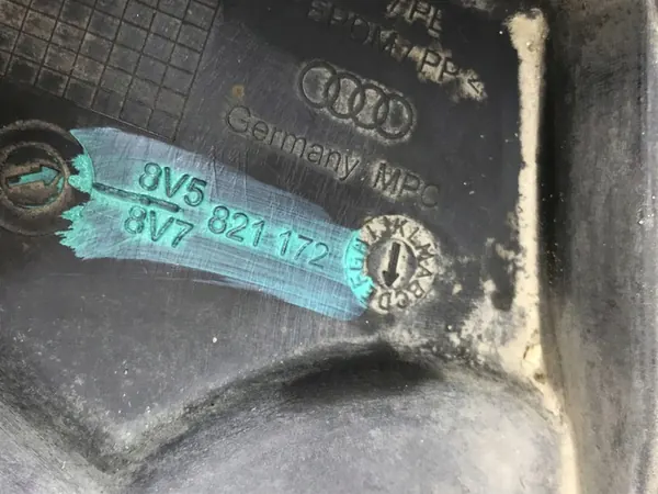 AUDI A3 8V5 Right Front Wheel Arch 8V5821172B image 8