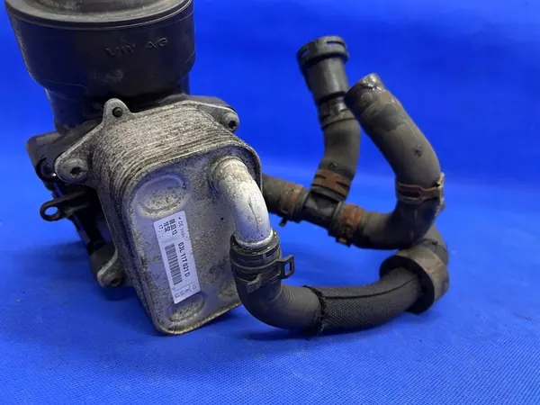 AUDI A4 A5 Q5 A6 2.0 TDI Öljynsuodattimen Perusta 03L115389E image 4