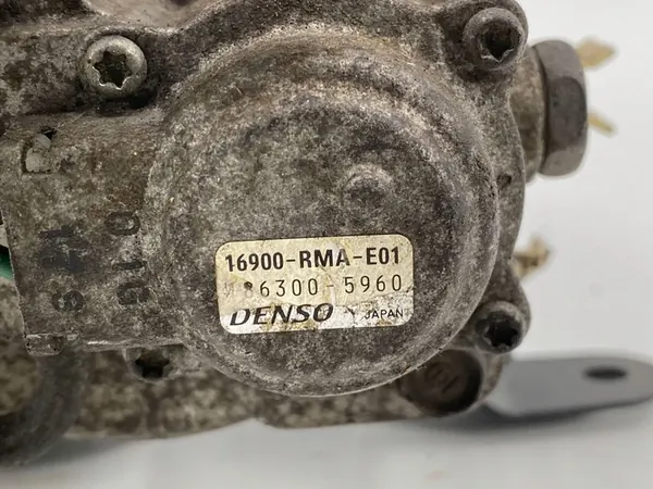 Boîtier de filtre à carburant Honda Civic VIII 2.2 16900RMAE01 image 4