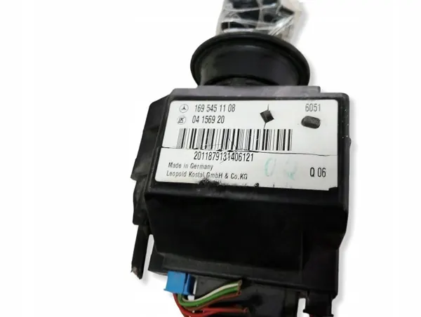 Kiinteä osa Mercedes A169 OEM 1695451108 image 4