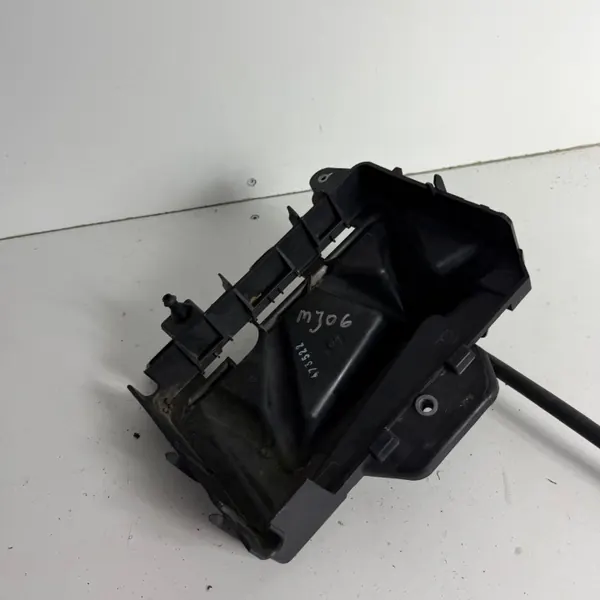 Support de batterie OEM 6R0915331C pour VW Polo V image 8