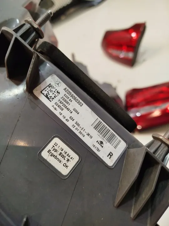 Achterlichten Mercedes W205 Pre-Facelift Kombi OEM image 7