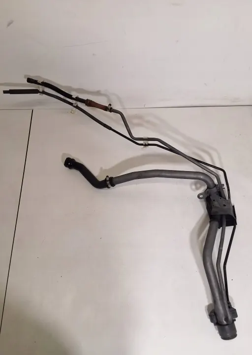 Toyota Prius Plus brandstofvulhals OEM TOYOTAPRIUSPLUSRURAWLEWUPALIWA image 2