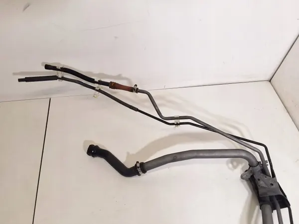Toyota Prius Plus brandstofvulhals OEM TOYOTAPRIUSPLUSRURAWLEWUPALIWA image 4