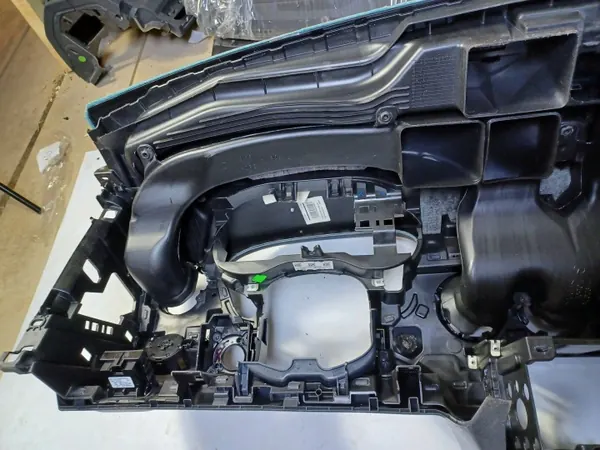 Consola Salpicadero OEM A1766801587MERC Mercedes A45 AMG image 4