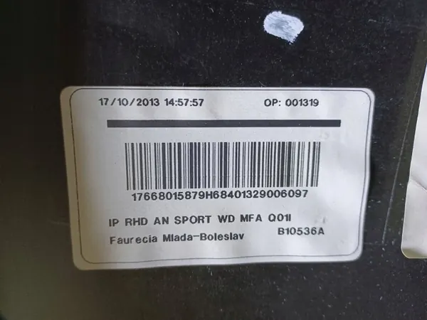 Consola Salpicadero OEM A1766801587MERC Mercedes A45 AMG image 5