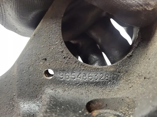 Antriebswellenlagerhalter OEM 9654863280 - Gebraucht image 5