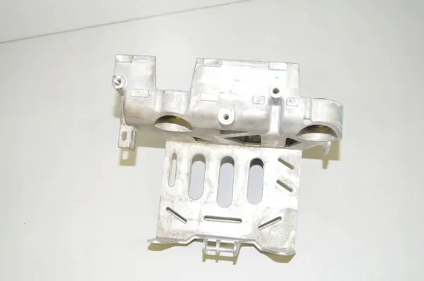 Support de compresseur climatisation Tesla Model 3 OEM 1500696 image 5