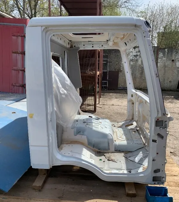 Gebruikte Iveco OE cabine voor Eurocargo Euro 6 2021 image 3