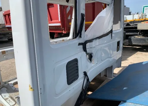 Gebruikte Iveco OE cabine voor Eurocargo Euro 6 2021 image 5