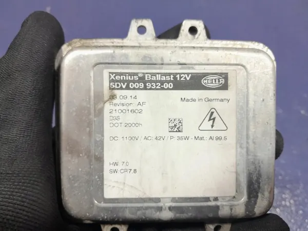 Módulo conversor elevador Opel Insignia A OEM 5DV009932-00 image 3