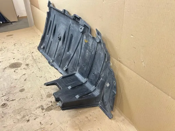 Capa para-choques dianteira OEM 109491 para Toyota Corolla image 4