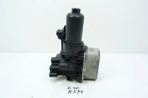 Oljefilterhus VW Golf 2.0 OEM 05L115389K image 2