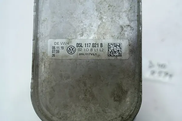 Oljefilterhus VW Golf 2.0 OEM 05L115389K image 6