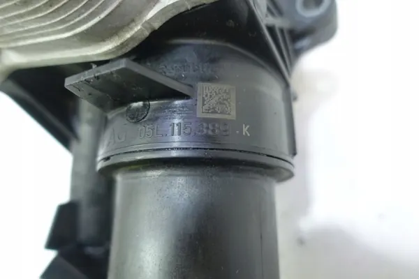 Oljefilterhus VW Golf 2.0 OEM 05L115389K image 7