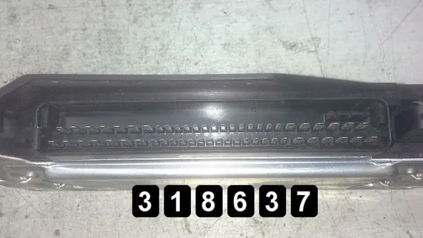 Käytetty Audi A6 ECU OEM AM-318637 Malli 1995 image 3