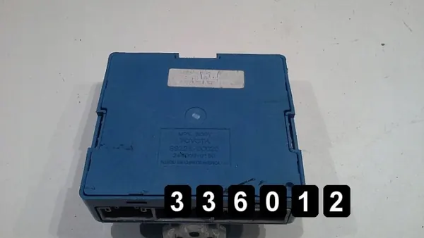Käytetty Toyota ECU OEM AM-336012 Yaris 2001 image 2