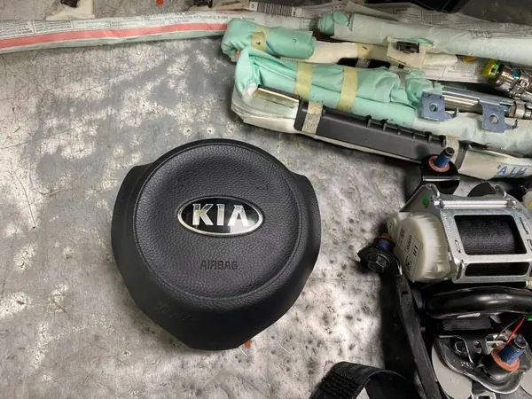 Kia Picanto III instrumentpanel airbag-konsoll OEM 84710G6201BILI image 7