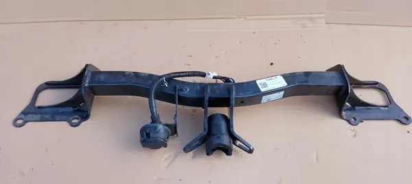Gancho de remolque Tesla OEM 1670111-00-C para Model 3 2017-2023 image 2