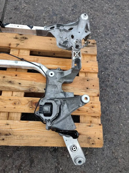 BMW Voorasdrager OEM RCD24272 - Gebruikt image 3