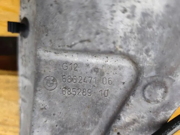 BMW Voorasdrager OEM RCD24272 - Gebruikt image 4