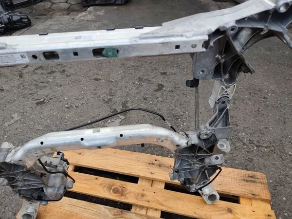 BMW Voorasdrager OEM RCD24272 - Gebruikt image 7