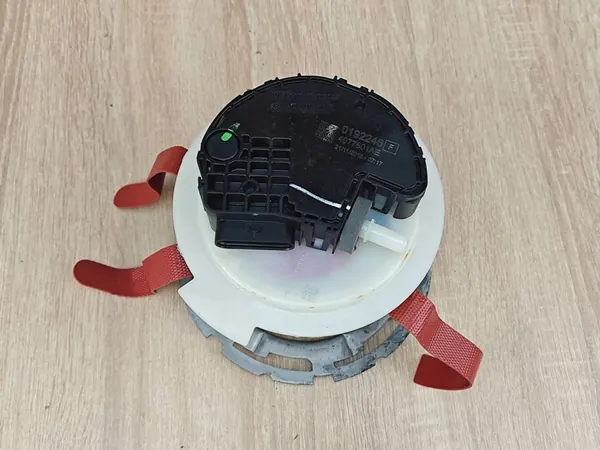 Originele AdBlue-pomp Audi A6 C7 2.0 TDI image 2