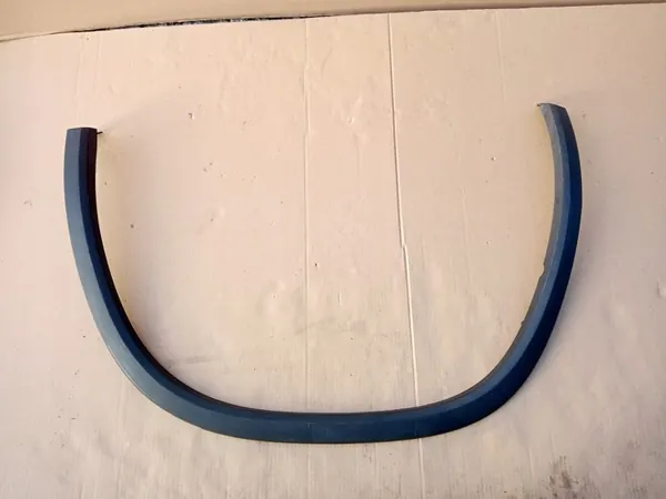 SKODA KODIAQ Oikea Takapuskuri image 2