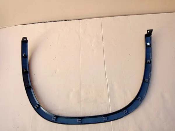 SKODA KODIAQ Oikea Takapuskuri image 7