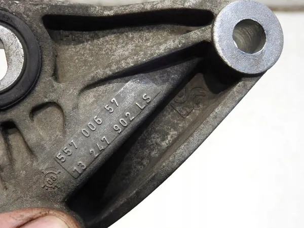 Vaihteiston kiinnike Alfa Romeo Mito 1.6 JTDM 55700657 image 5