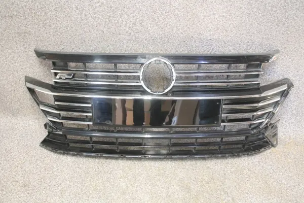 VW Arteon 2016-2020 R-Line Grill OEM 3G8353655A image 2
