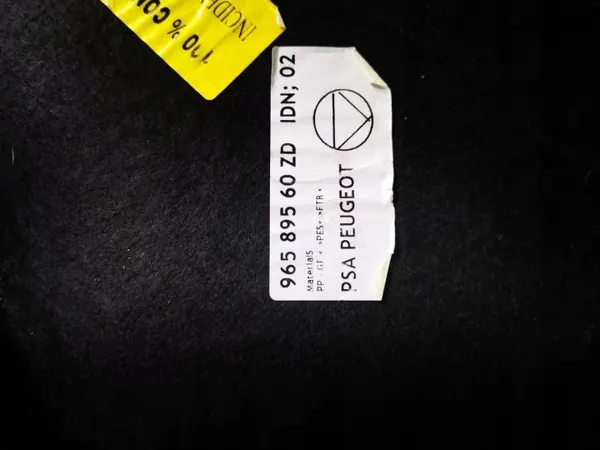 Hintere Ablage OEM 96589560ZD für Peugeot - Gebraucht image 3