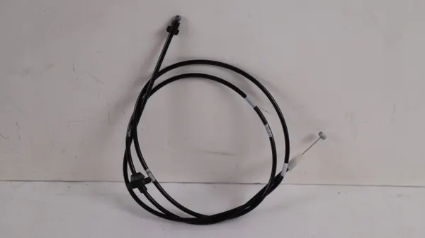 Volvo XC40 Motorhaubenseil OEM 31457794 - Gebraucht image 2