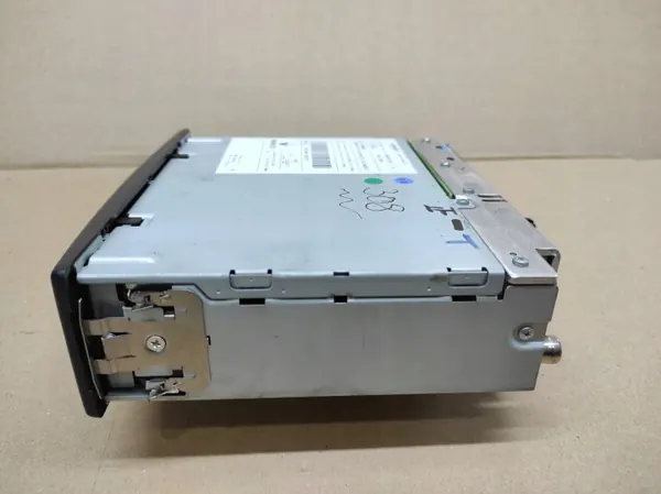 Renault OE Radion Viritin OEM 8200735413 - Käytetty image 4