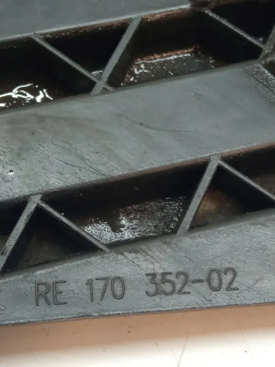 OEM RE17035202 Oikea etuvalon kiinnitysliukus image 5